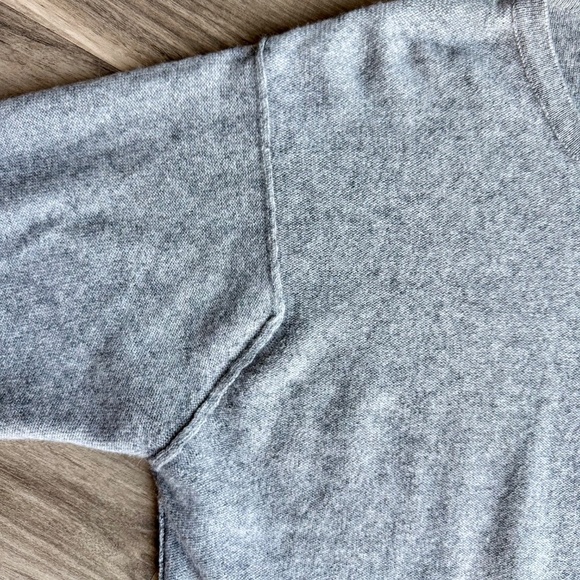 Heather Gray Crewneck Sweater Merino/Cashmere - No size or Material tag - Size M - Picture 8 of 10